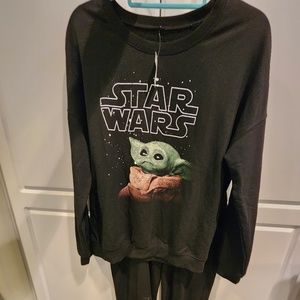 Brand New~ Star Wars Mandalorian Womens Sweat Set Size Medium.